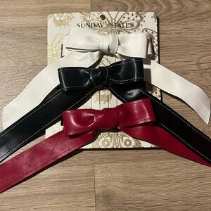 Ribbon bow tie hair clip red white black leather